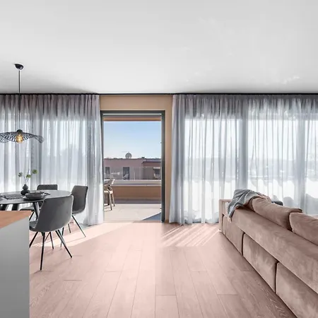 Lejlighed Querchus Penthouse 8 Partment Mit Jacuzzi By Interhome Karigador
