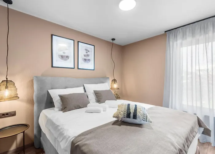 Querchus Penthouse 8 Partment Mit Jacuzzi By Interhome Apartment *