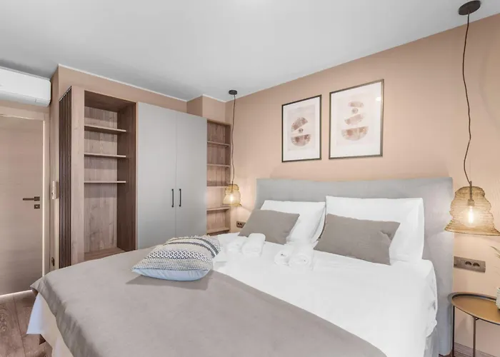 Daire Querchus Penthouse 8 Partment Mit Jacuzzi By Interhome *