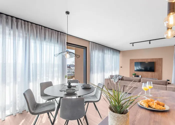 Querchus Penthouse 8 Partment Mit Jacuzzi By Interhome Apartament Karigador