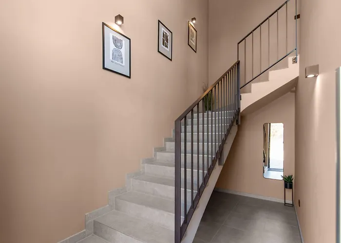 Querchus Penthouse 8 Partment Mit Jacuzzi By Interhome Apartament